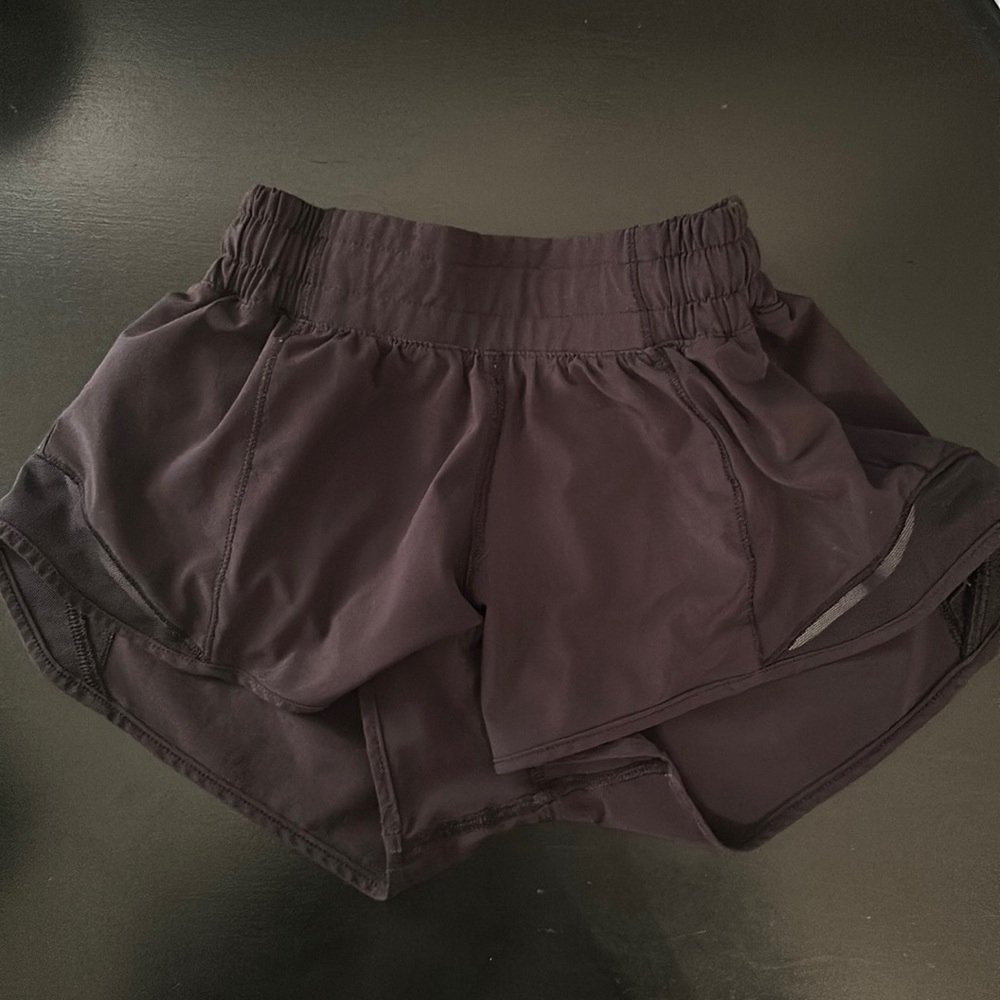 Lululemon Black Hotty-Hot Lined Short 2.5”